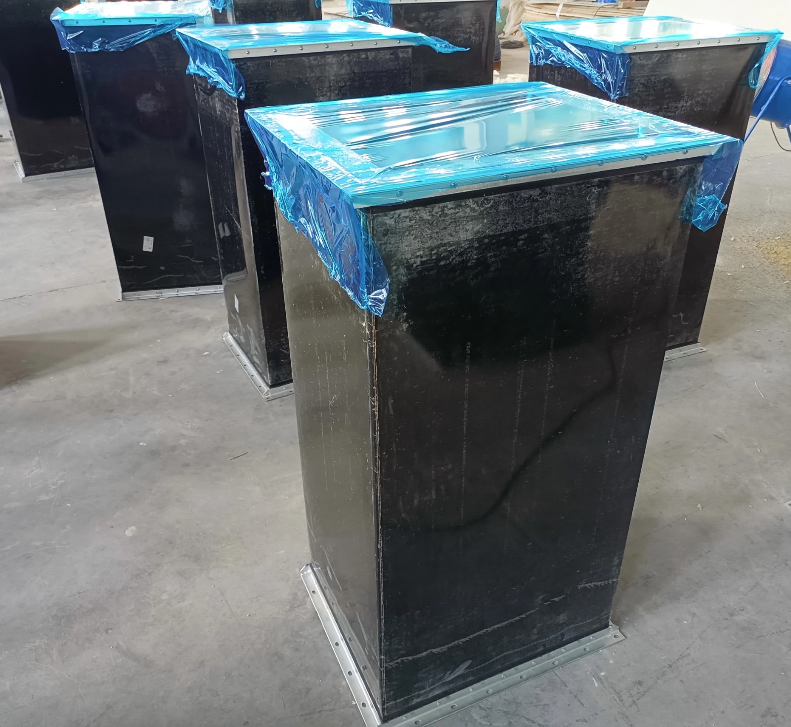 外黑内白彩钢1小.jpg 外黑内白彩钢1小.jpg