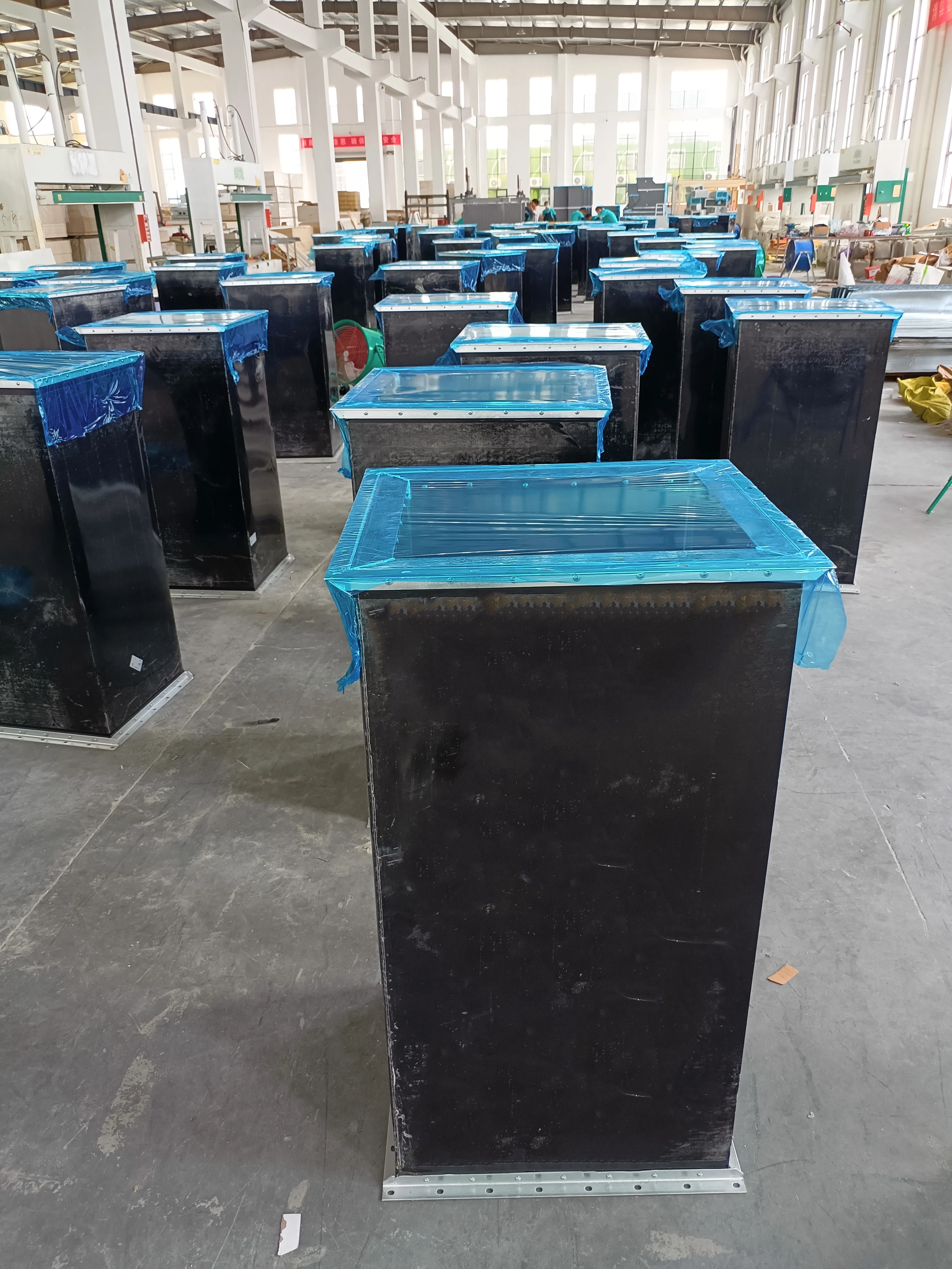 外彩钢内镀锌漂珠.jpg 外彩钢内镀锌漂珠.jpg