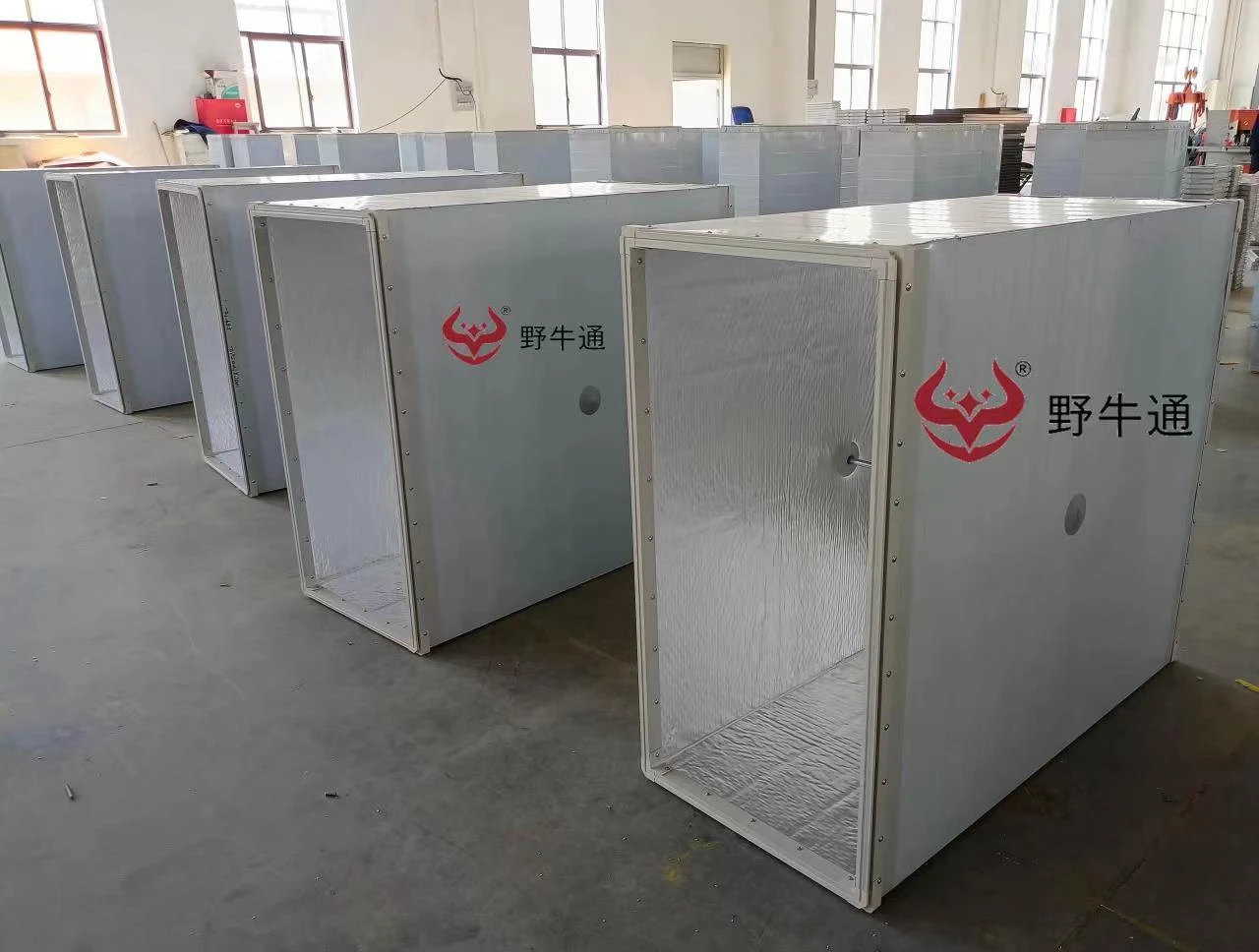 外彩钢内铝箔2.jpg 外彩钢内铝箔2.jpg